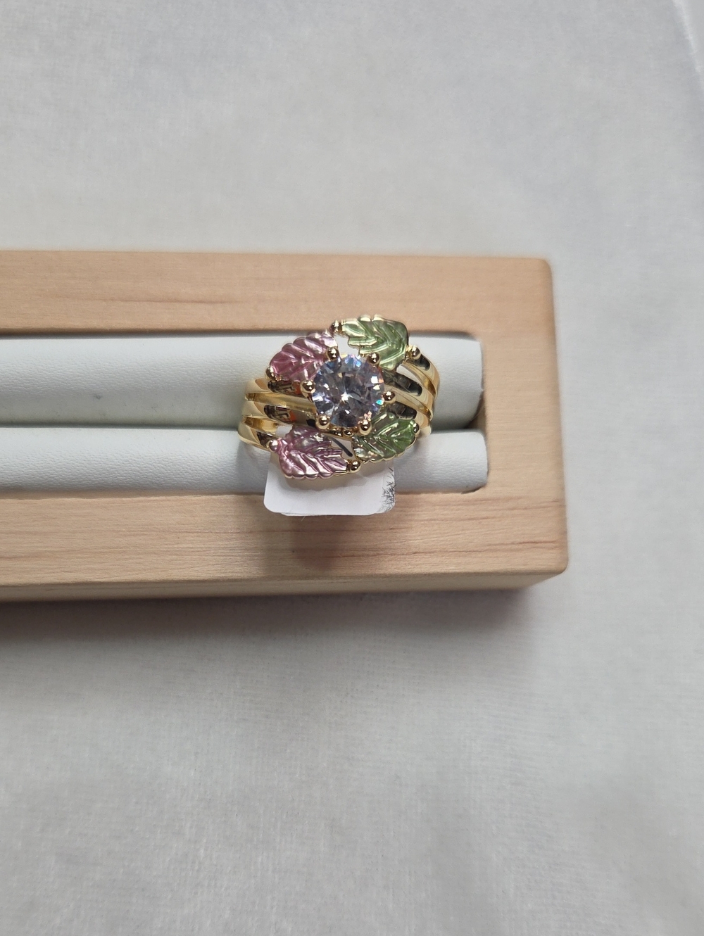 Women's Clear Crystal Pink Green Leaf Setting Ring Gold Tone Band Elegant Ring